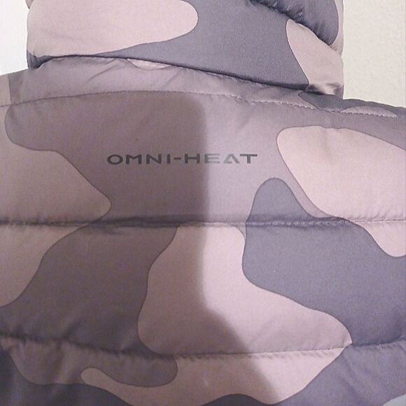 Columbia Camo Puffer Vest - Picture 5 of 10
